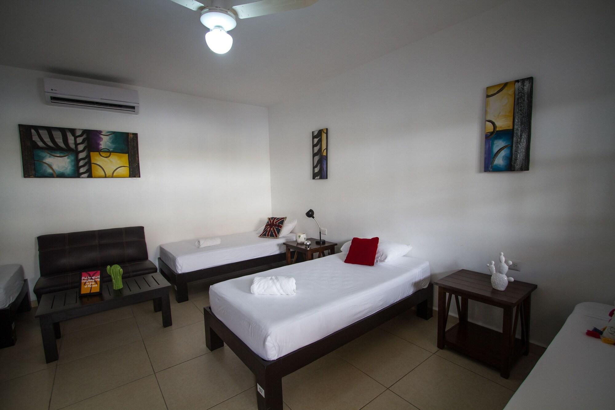 We Playa Hotel Playa del Carmen Extérieur photo