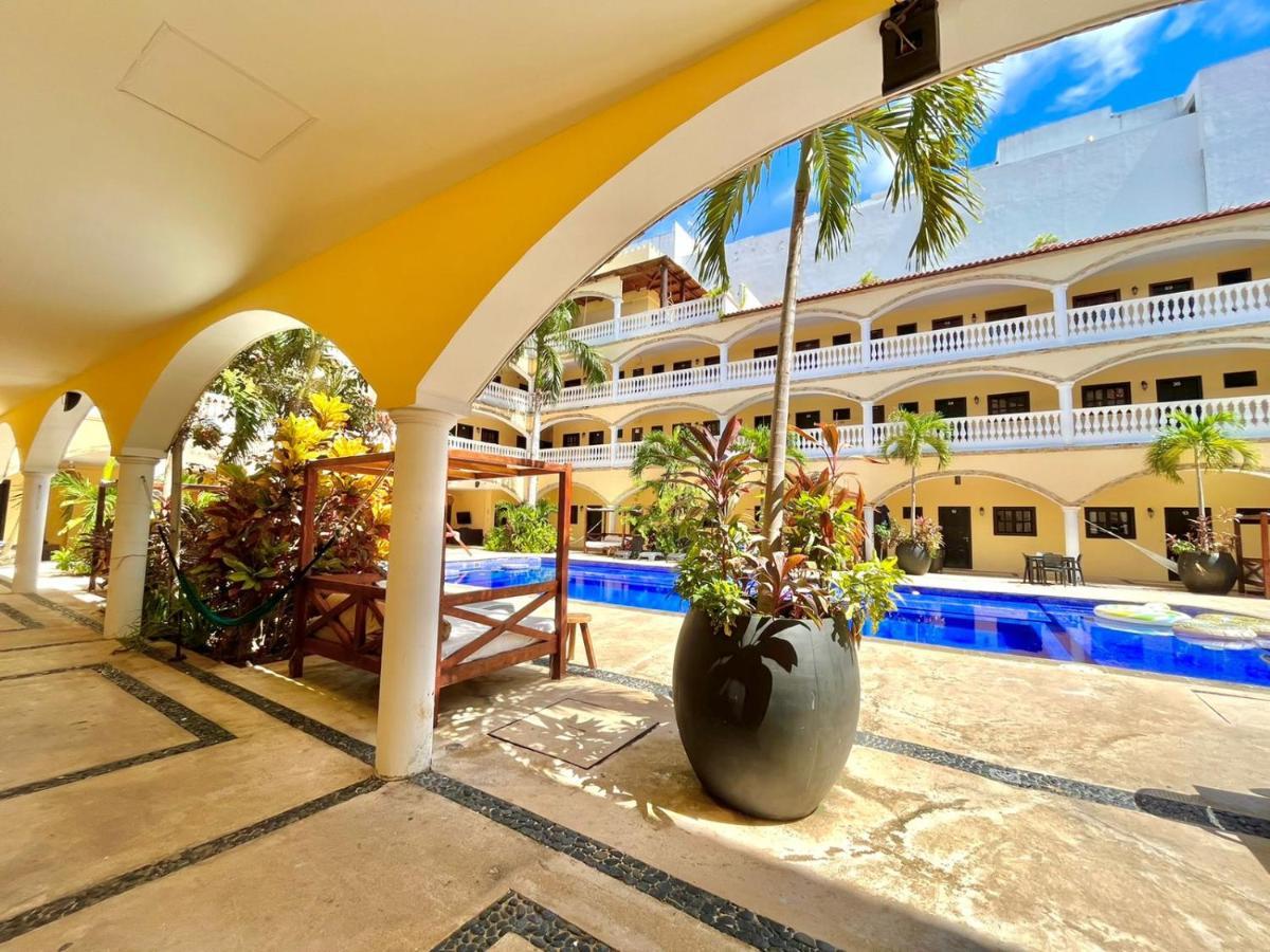 We Playa Hotel Playa del Carmen Extérieur photo